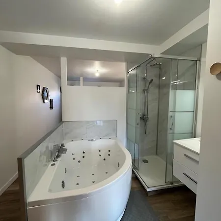 Sejour Sauna Et Jacuzzi Cocon *