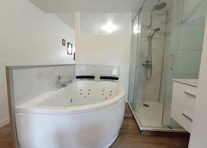 Sejour Sauna Et Jacuzzi Cocon Lejlighed *